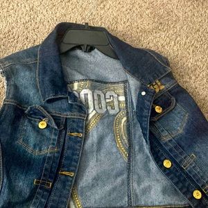 Selling a dark blue jean jacket vest , only worn once !